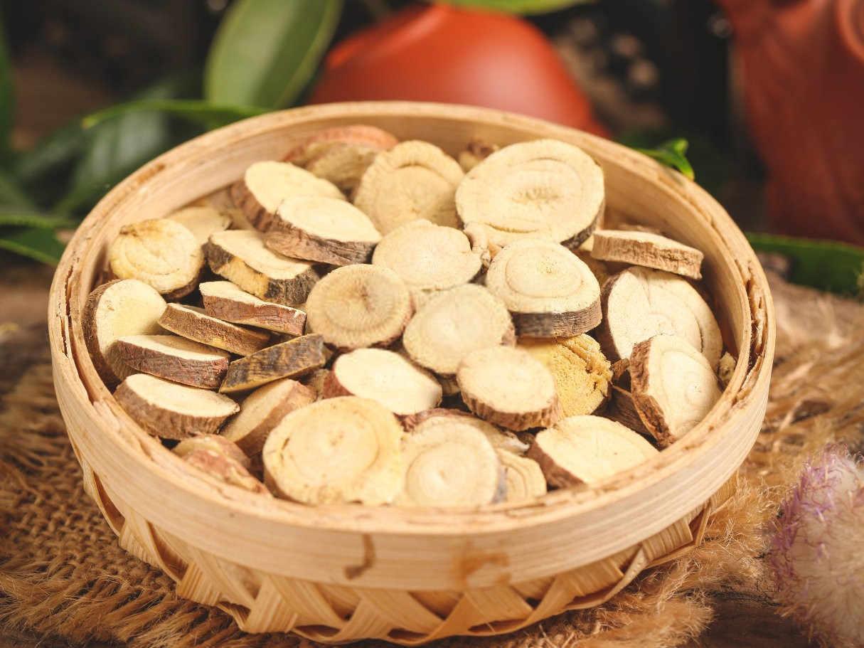 甘草氮磷钾复合肥是液体还是颗粒的？