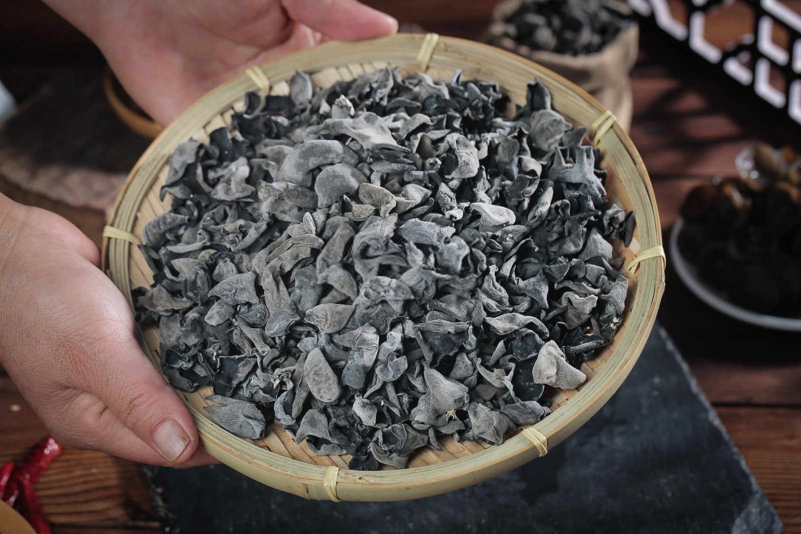 黑木耳钙镁磷肥的主要成分比例